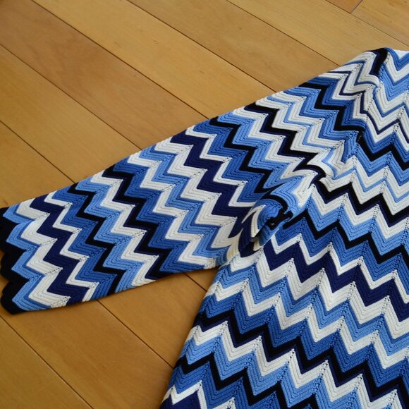 Alfred Dunner Chevron Knit Sweater Lightweight Blues and White Size XL - Picture 3 of 13